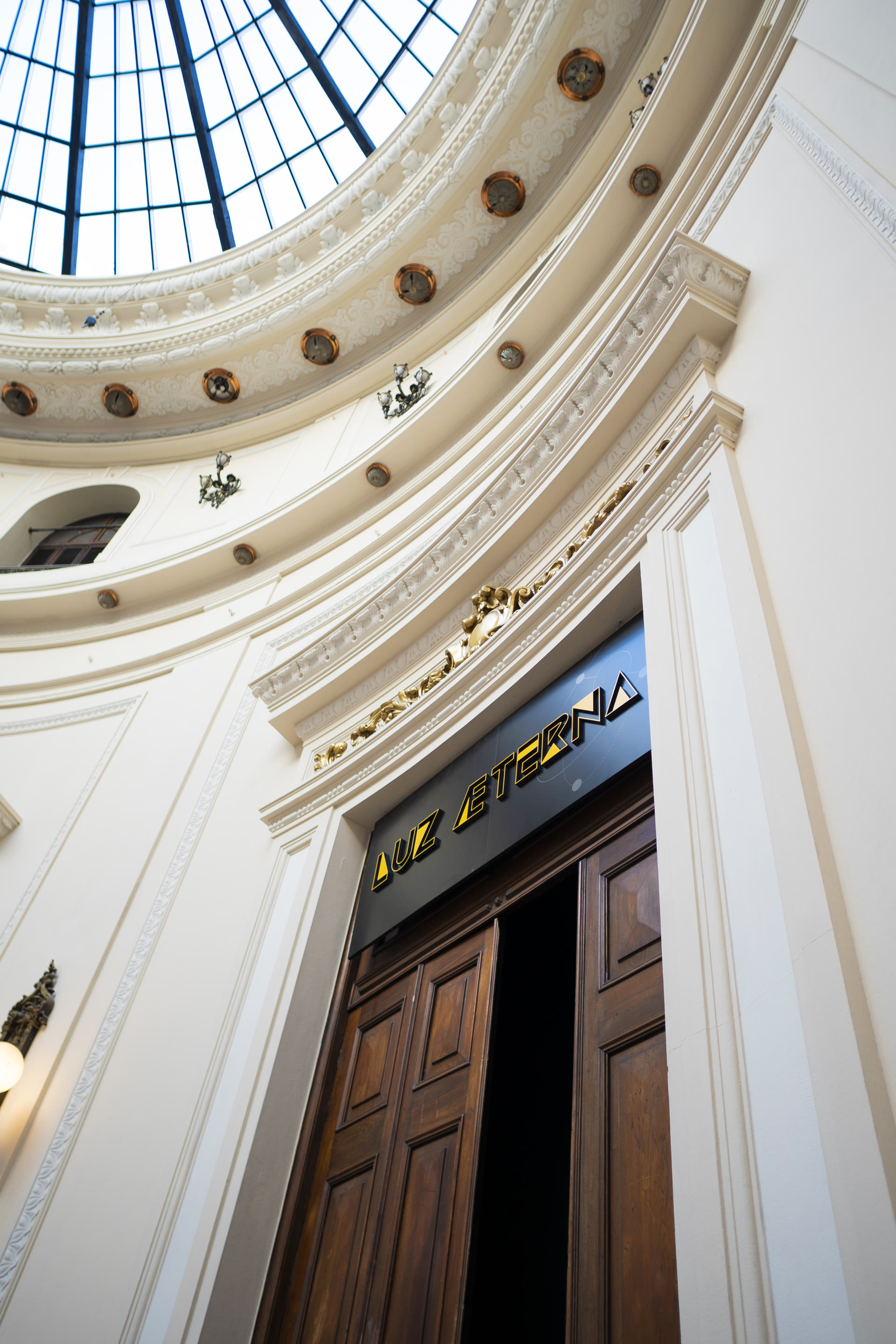 Luz Æterna — Ensaio Sobre o Sol — 2