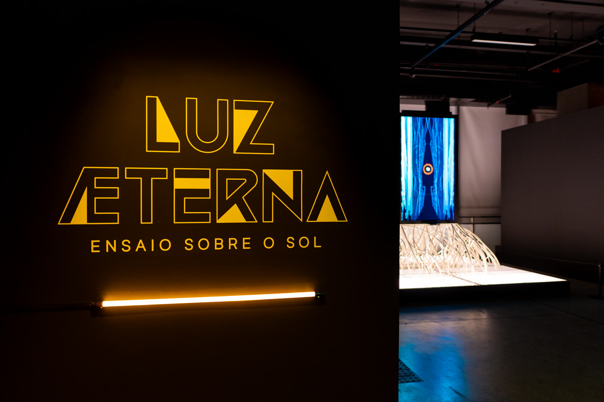 Luz Æterna — Ensaio Sobre o Sol — 3