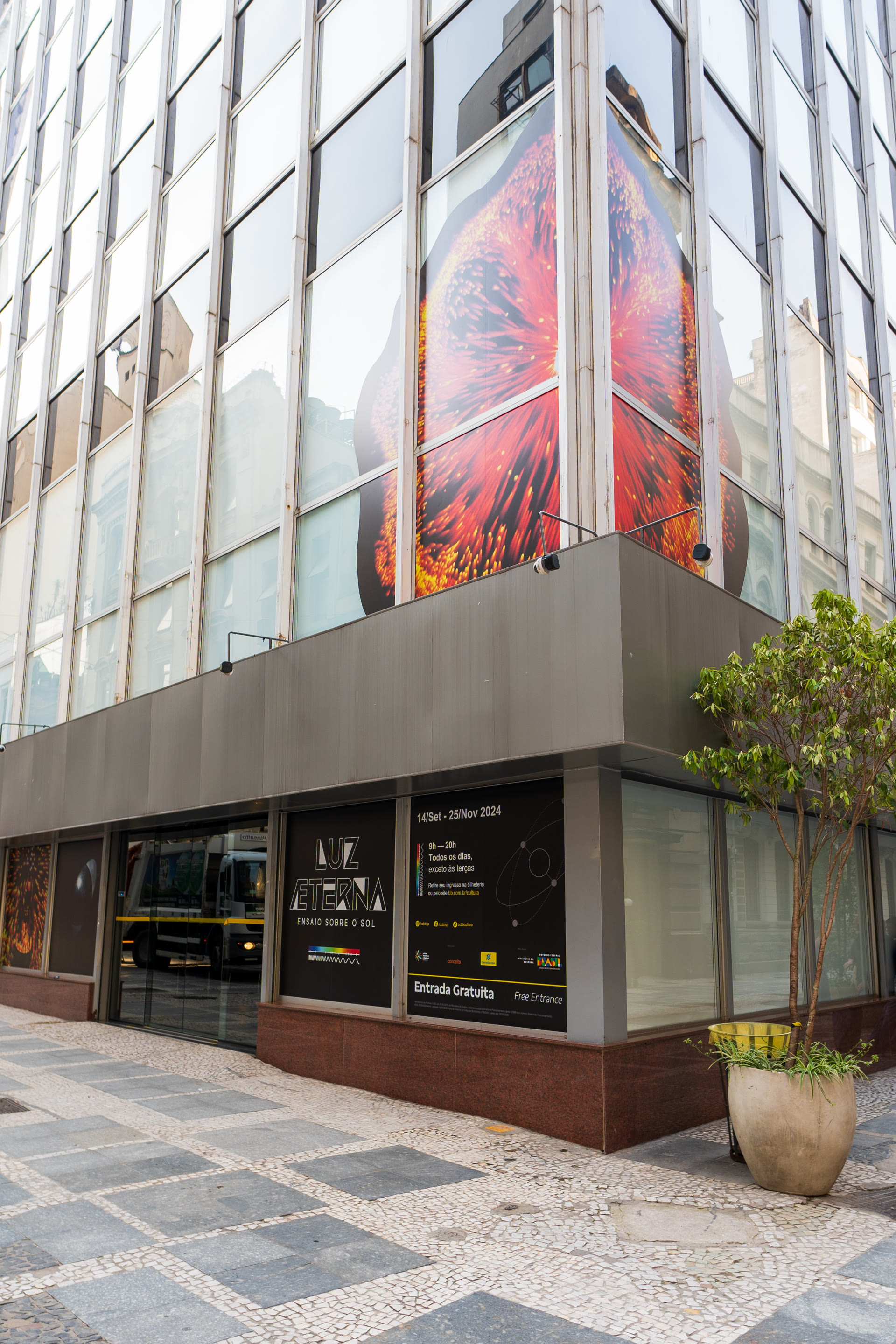 Luz Æterna — Ensaio Sobre o Sol — 5